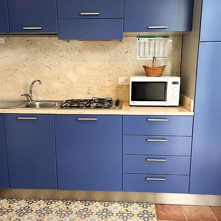Orsola Apartments Favignana Oda fotoğraf