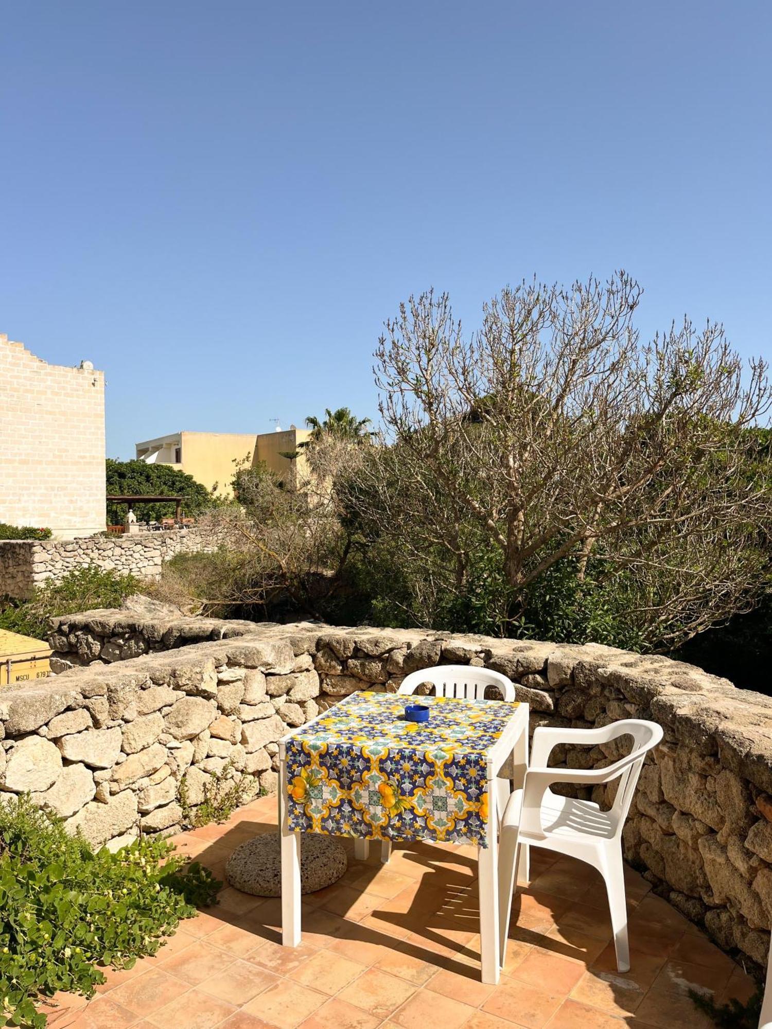 Orsola Apartments Favignana Oda fotoğraf